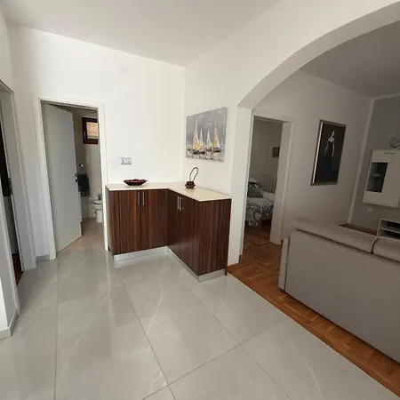 Oasis Apartment