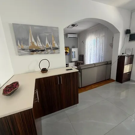 Apartment Oasis